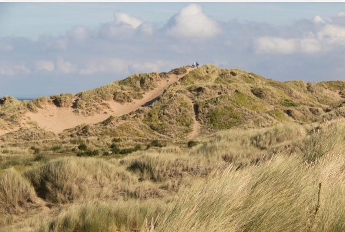 Lifes A Beach On Presthaven Sands Prestatyn Exterior photo
